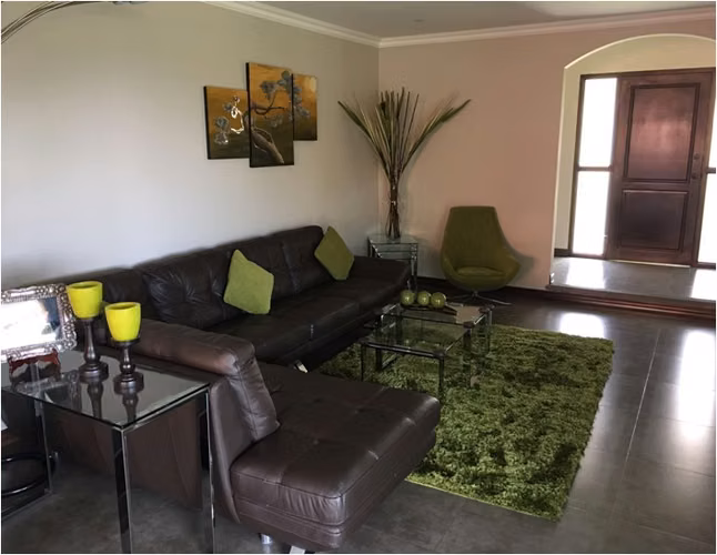 VENTA  DE EXCLUSIVA CASA EN CONDOMINIO EN PIEDADES DE  SANTA ANA - Imagen 11