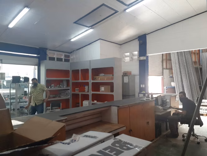 Alquiler de Bodega  Comercial e industrial,cerca de rotonda Las garantías - Imagen 10