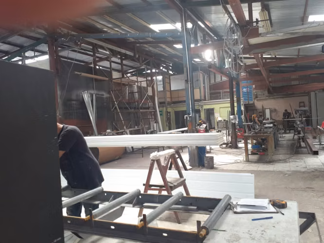 Alquiler de Bodega  Comercial e industrial,cerca de rotonda Las garantías - Imagen 11