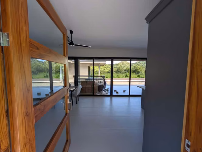 Casa en Alquiler en Comunidad Privada Cerrada. Brasilito, Santa Cruz, Guanacaste