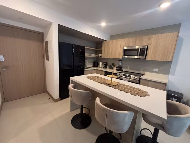 Rebajado. Apartamento para estrenar, totalmente amueblado. A pocos metros de la playa - Imagen 13