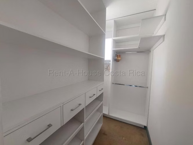 CASA EN VENTA CONDOMINIO PIEDADES SANTA ANA