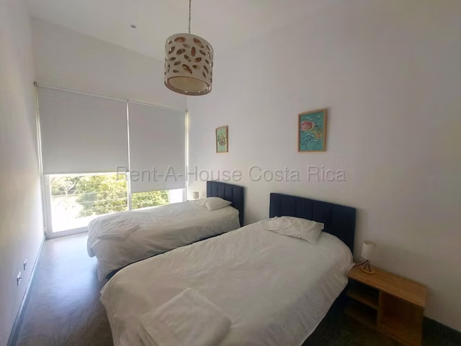 CASA EN VENTA CONDOMINIO PIEDADES SANTA ANA