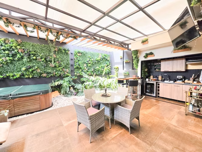 Venta de casa en Guachipelín de Escazú