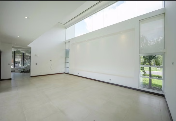 SANTA ANA LINDORA HERMOSA CASA EN VALLE DEL SOL