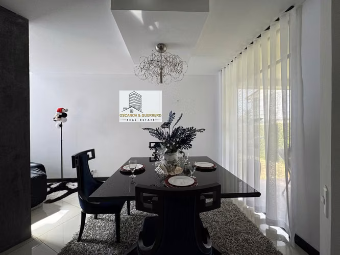 VENTA: CASA de 3 Dormitorios en Exclusivo Condominio de Ulloa, Heredia.