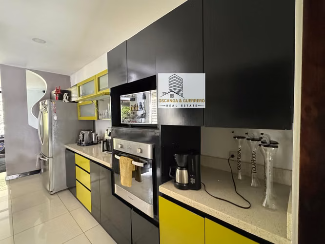 VENTA: CASA de 3 Dormitorios en Exclusivo Condominio de Ulloa, Heredia.
