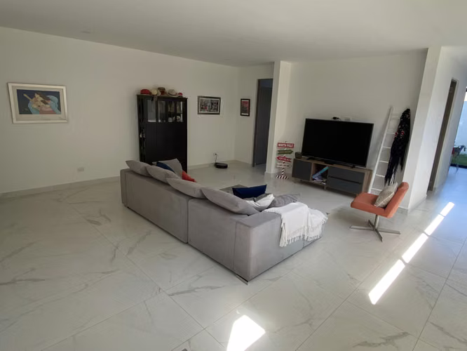 YA Casa contemporánea en Escazú con vista hermosa de la ciudad