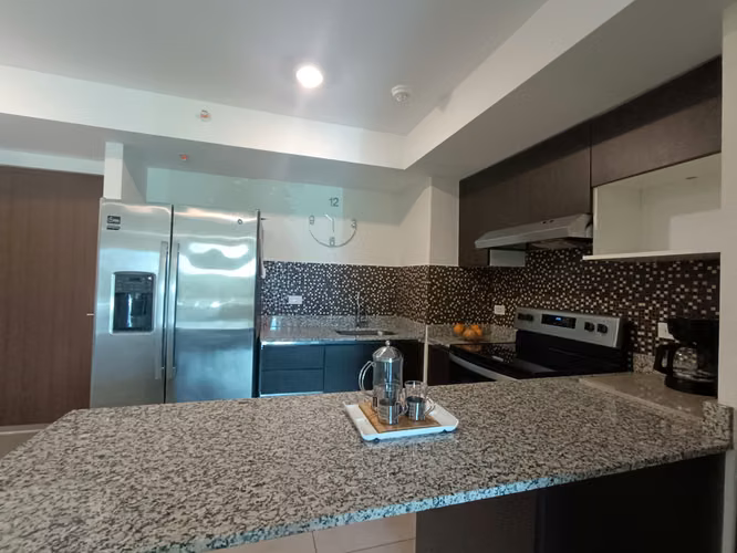 Apartamento en torre de 1 habitación, Barreal de Heredia