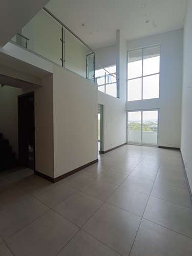 Penthouse en Torres de Heredia, Barreal