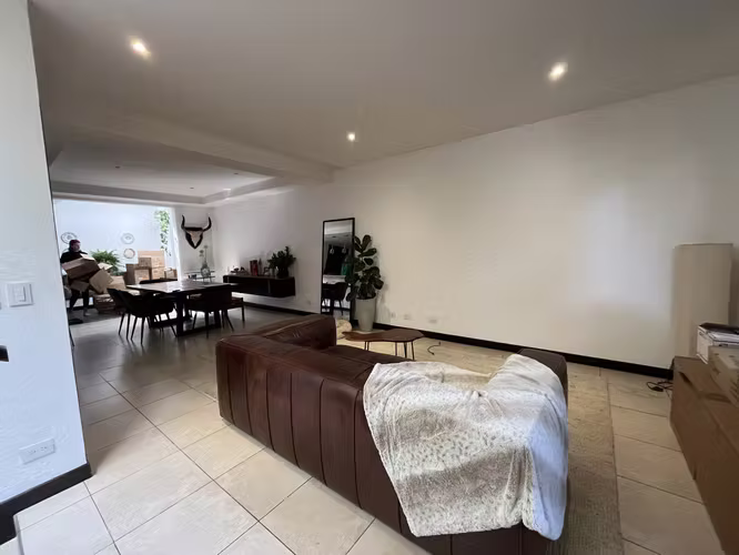 YA... Aproveche comprar en excelente zona de Escazú la casa soñada