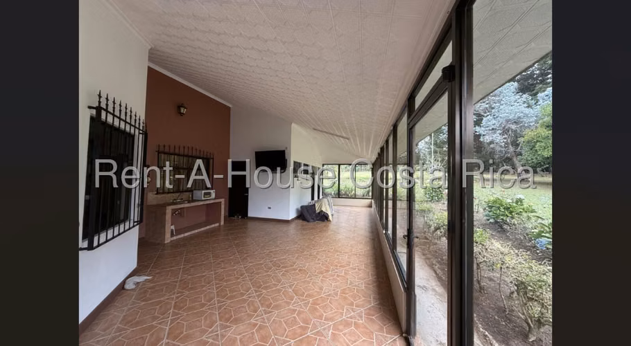 G.A. Venta de Quinta en San Rafael de Heredia.