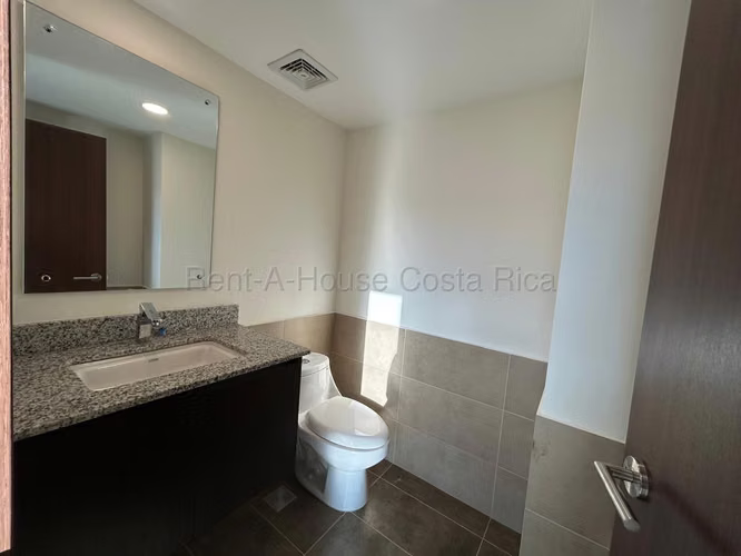 Penthouse en Venta en Torres de Heredia | Piscina, Gimnasio y Seguridad 24/7 H.A.26-1805 - Imagen 7