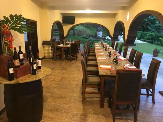Hermosa casa en Grecia con potencial comercial - Imagen 15