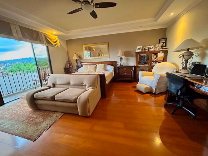 VENTA DE CASA AMPLIA EN JABONCILLOS  ESCAZU $685,000 - Imagen 10