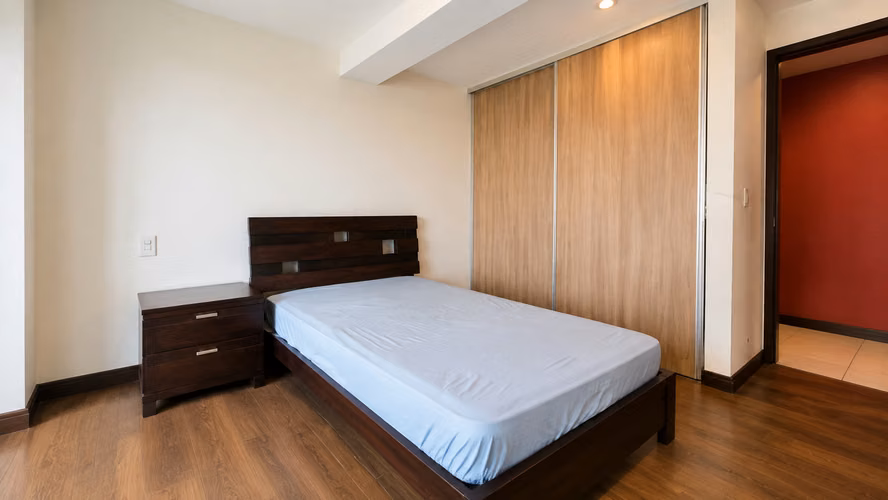 Exclusiva inversión Apartamento 702 Torre Los Yoses - Imagen 12