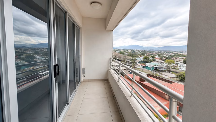 Exclusiva inversión Apartamento 702 Torre Los Yoses - Imagen 9