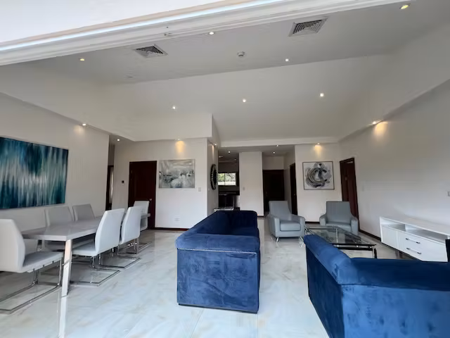 ALQUILER.  APARTAMENTO AMUEBLADO AMPLIO 3 DORMITORIOS LINDA VISTA EN ESCAZU