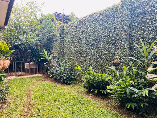 Venta de Casa amplia en San Joaquín de Flores en Heredia. - Imagen 7