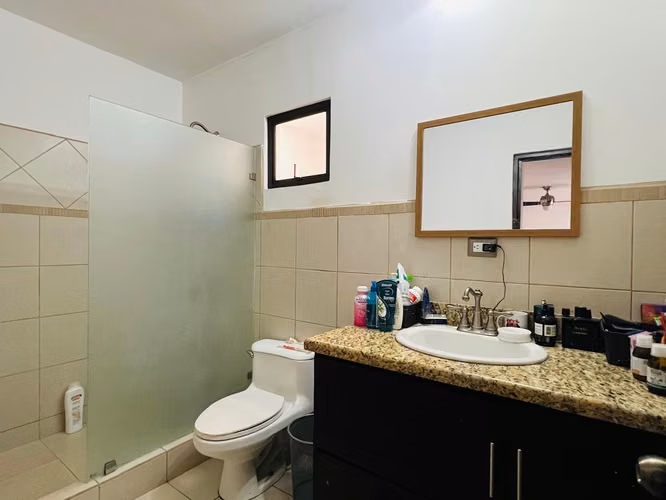 Venta de Casa amplia en San Joaquín de Flores en Heredia. - Imagen 14