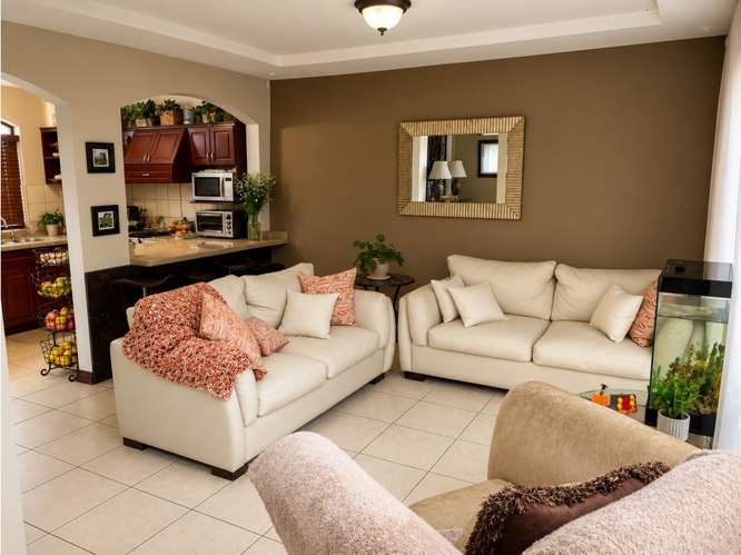 EXCLUSIVA CASA DOS PLANTAS EN CONDOMINIO SAN AGUSTIN, HEREDIA - Imagen 2