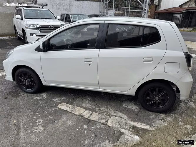 TOYOTA AGYA 2022 MANUAL GASOLINA BLANCO