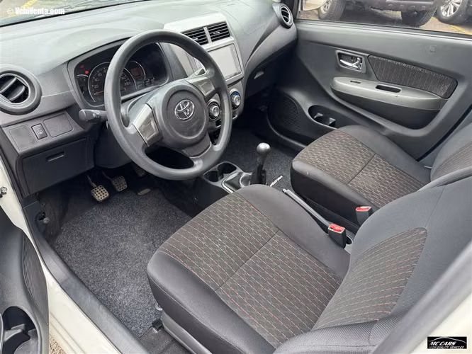TOYOTA AGYA 2022 MANUAL GASOLINA BLANCO