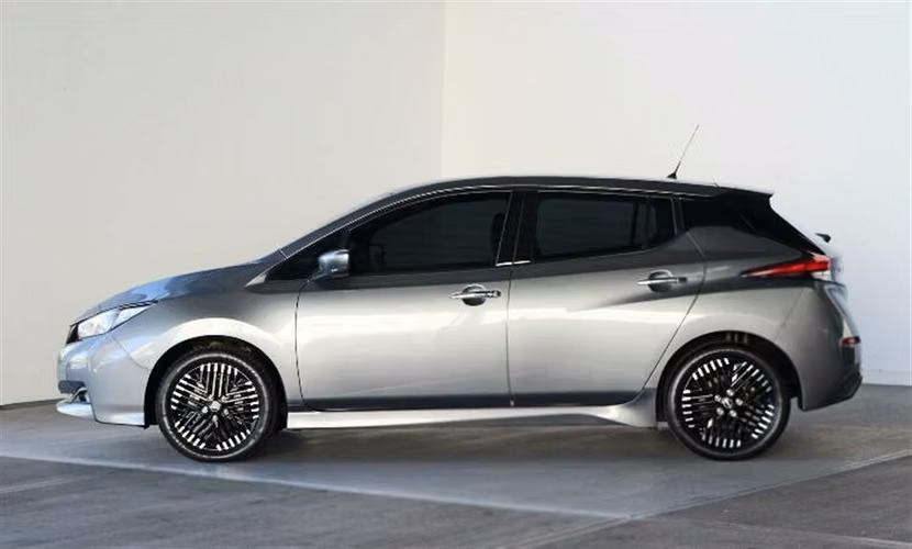 NISSAN LEAF 2024 AUTOMÁTICA ELÉCTRICO GRIS