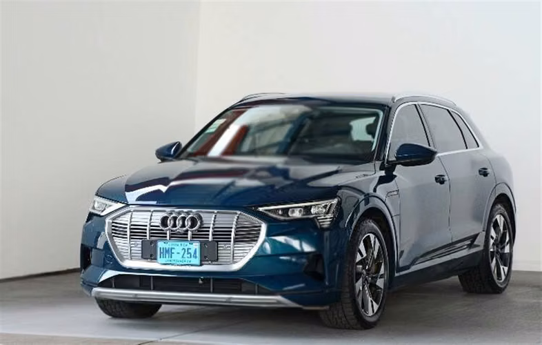 AUDI E-TRON 2020 AUTOMÁTICA ELÉCTRICO AZUL
