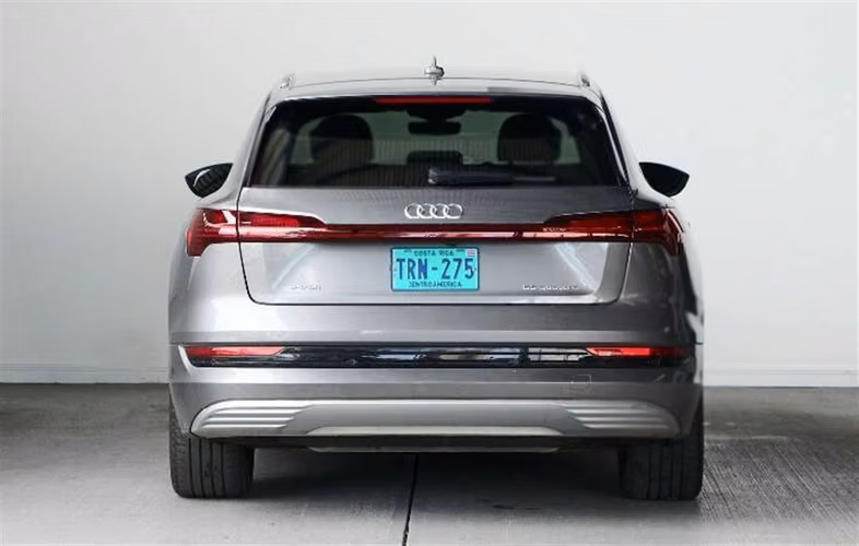 AUDI E-TRON 2022 AUTOMÁTICA ELÉCTRICO GRIS