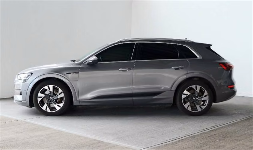AUDI E-TRON 2022 AUTOMÁTICA ELÉCTRICO GRIS
