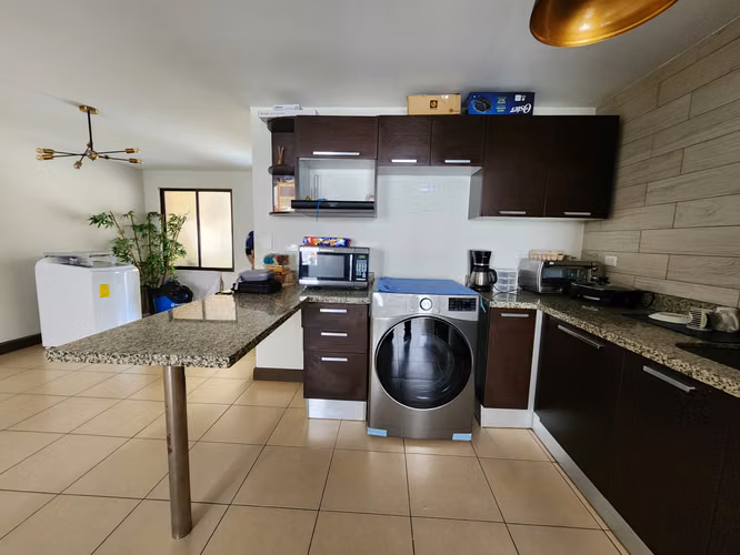 Venta de casa en Condominio Altavista, Ciudad Colón. - Imagen 2