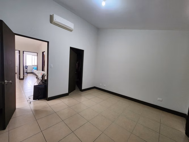 Venta de casa en Condominio Altavista, Ciudad Colón. - Imagen 9