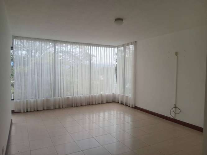 CONDOMINIO ESCAZU MUY AMPLIO - Imagen 12