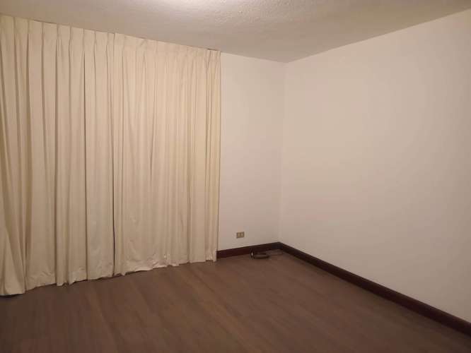 CONDOMINIO ESCAZU MUY AMPLIO - Imagen 13