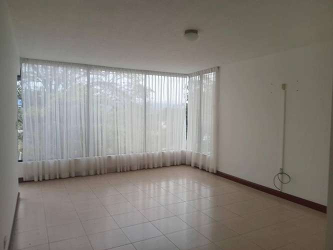 CONDOMINIO ESCAZU MUY AMPLIO - Imagen 5