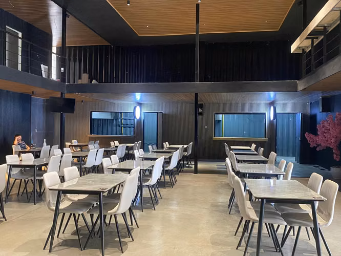 Se alquilan locales en mercadito Gastronómico, Rohrmoser