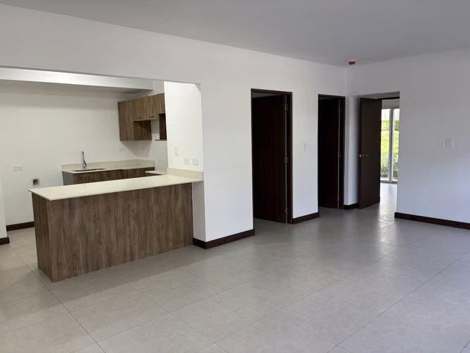 Venta de apartamento de 2 habitaciones en Santa Ana - Imagen 3