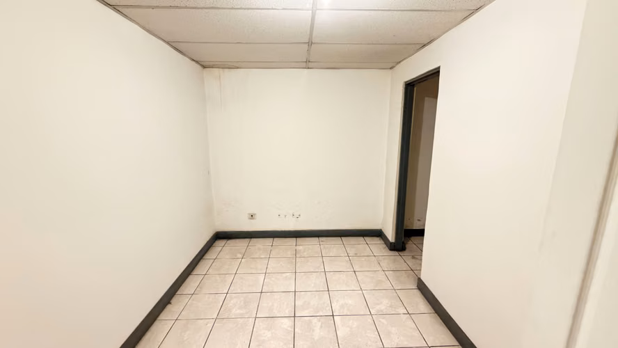 Venta de edificio comercial de 2 niveles, San José. (FE)