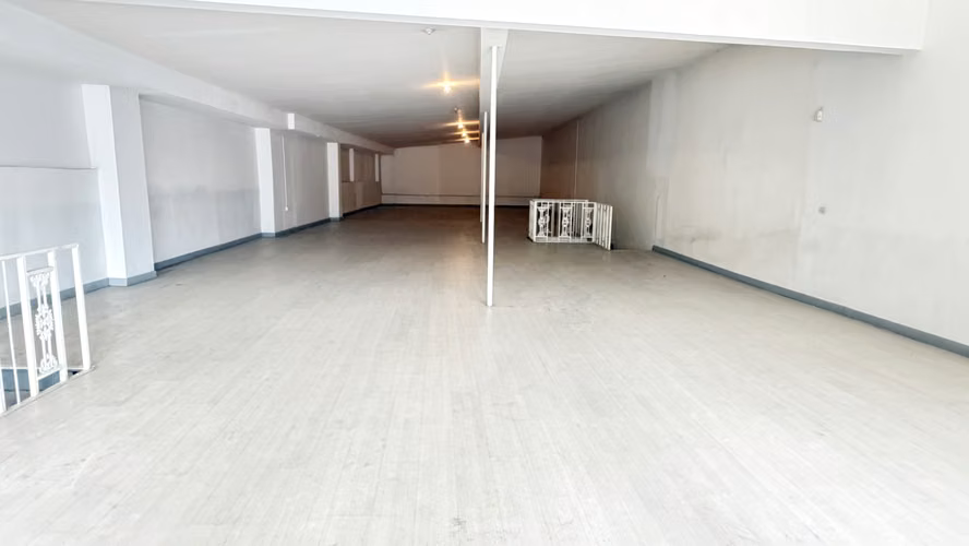 Venta de edificio comercial de 2 niveles, San José. (FE)