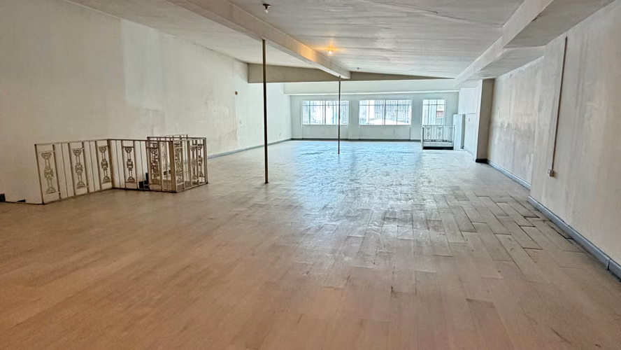 Venta de edificio comercial de 2 niveles, San José. (FE)