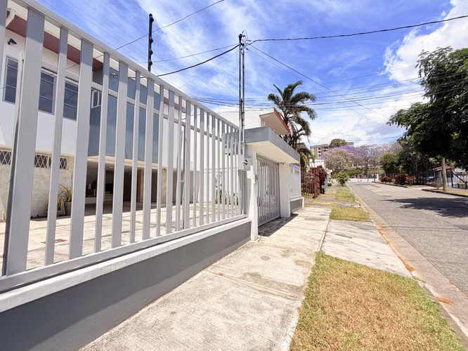 Alquiler | Casa para oficinas administrativas | Jardín | Los Yoses San Pedro | Montes de Oca - Imagen 6