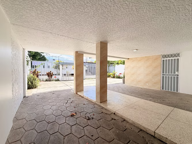 Alquiler | Casa para oficinas administrativas | Jardín | Los Yoses San Pedro | Montes de Oca - Imagen 4