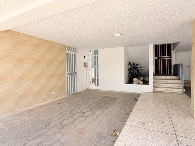 Alquiler | Casa para oficinas administrativas | Jardín | Los Yoses San Pedro | Montes de Oca - Imagen 3