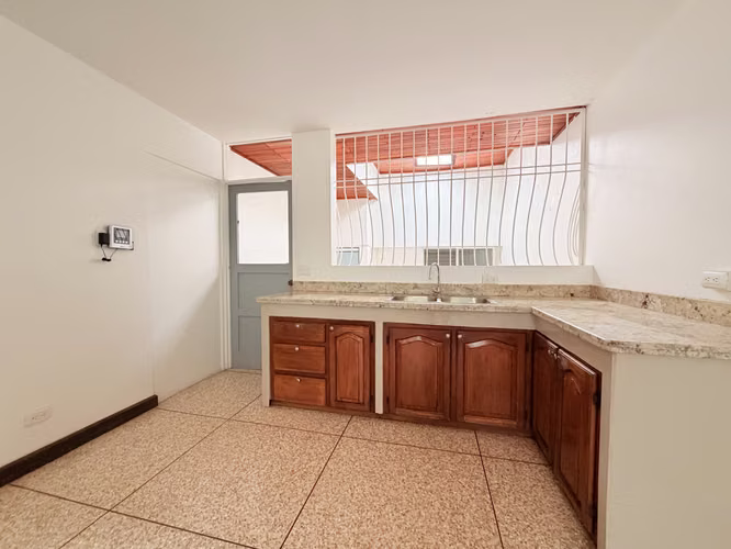 Alquiler | Casa para oficinas administrativas | Jardín | Los Yoses San Pedro | Montes de Oca - Imagen 10