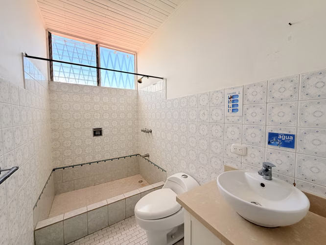 Alquiler | Casa para oficinas administrativas | Jardín | Los Yoses San Pedro | Montes de Oca - Imagen 16