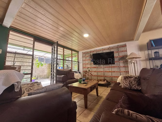 Venta de Casa con apartamento en Moravia Centro