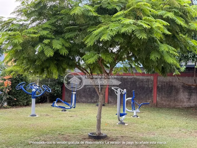 Se vende propiedad con 6 apartamentos San Pablo de Heredia