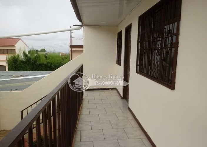 Se vende propiedad con 6 apartamentos San Pablo de Heredia