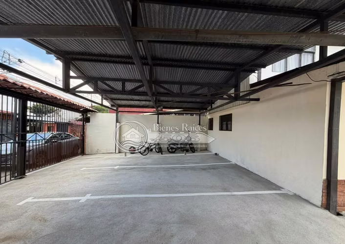 Se vende propiedad con 6 apartamentos San Pablo de Heredia